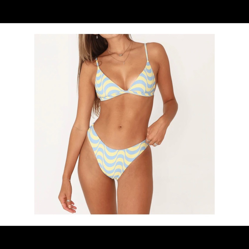 Triangle bikini